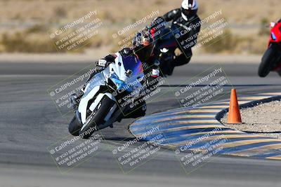 media/Jan-09-2022-SoCal Trackdays (Sun) [[2b1fec8404]]/Turn 11 (935am)/